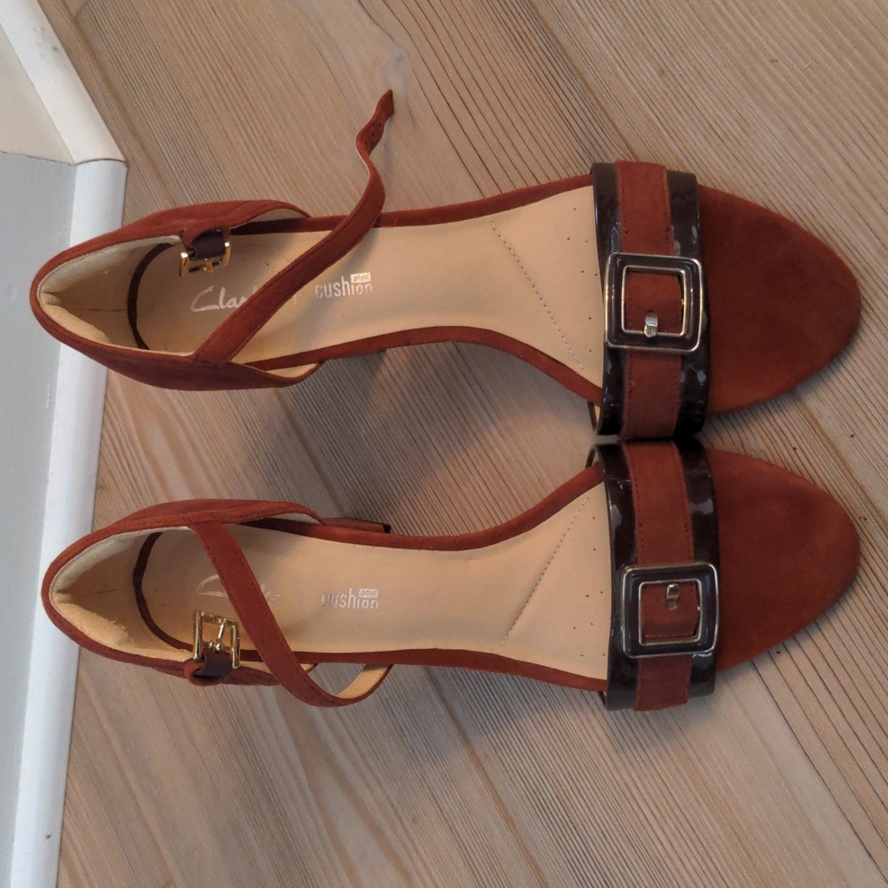 Clarks Burgundy suede heels size 9.5